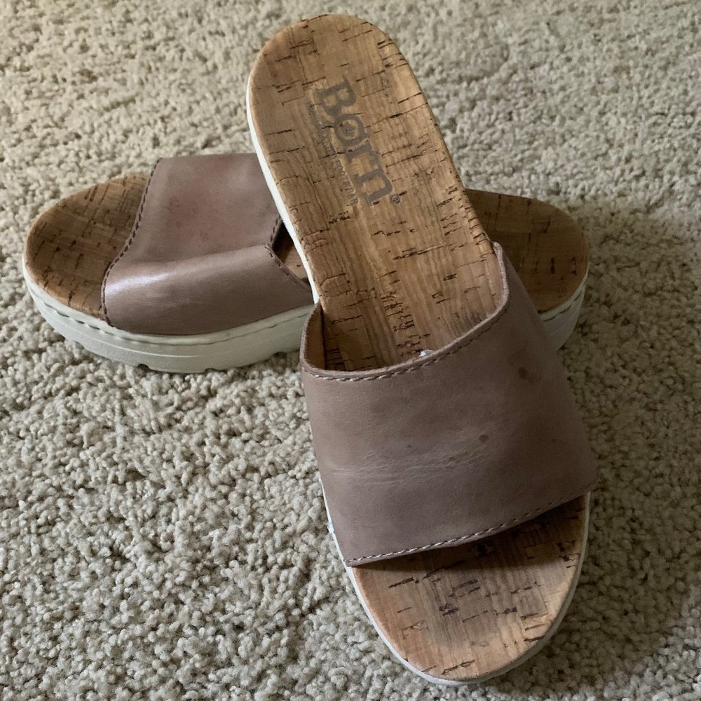 BORN Women's Platform Slide